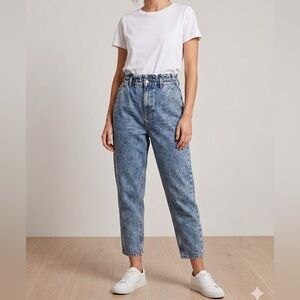 Zara Women's High-Waisted Barrel Jeans Denim Paper Bag Waist, Size 6